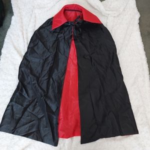 Reversible Versitile Youth Dracula / Devil Halloween Costume Cape Dress Up
